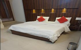 Hotel Pacific Grey By Wb Inn
